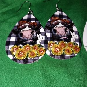 Earrings leather Animal figures